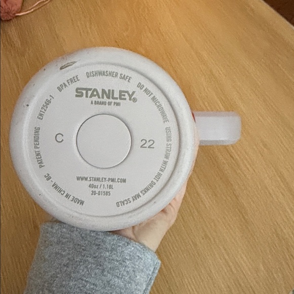 40oz Stanley cup - Picture 6 of 6